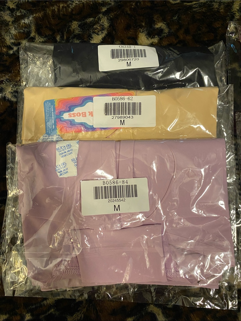 ⭐️Cheek Boss⭐️ 15 NWT mixed color/prints!!!